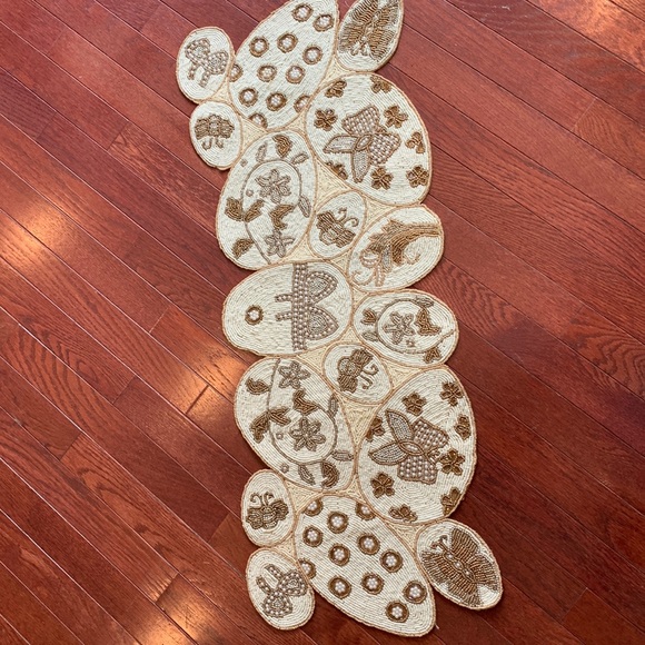 Pier 1 Holiday Rare Pier One Imports Table Runner Beaded Pearls